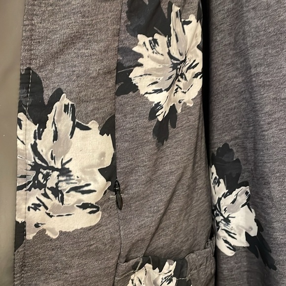 Lululemon Both Ways Bomber Atomic Flower Heathered White Reversible Jacket—EUC - Picture 13 of 14